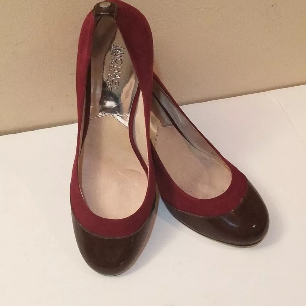 Michael Kors Burgundy Suede Patent Leather Detail Cap Toe Pressley Pump
